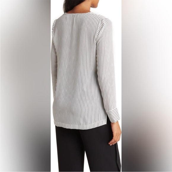 NWT draped T Tahari blouse - Picture 2 of 10